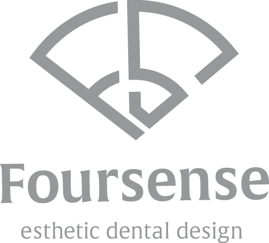 Foursenseロゴ